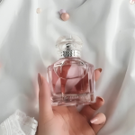 8 عطر زنانه معروف با رکورد فروش جهانی و ماندگاری بالا